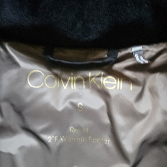 Calvin Klein Repel 2 Degree Warmth Factor Woman's Coat NWOT - Picture 2 of 3
